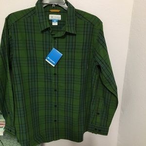 NWT Large Columbia button down so nice!100% cotton